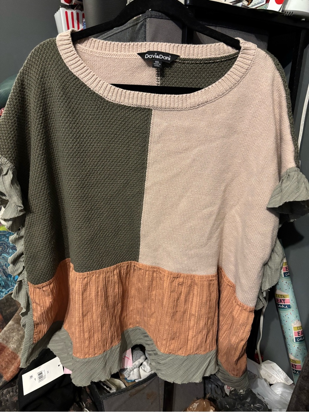 Davi & Dani Colorblock Ruffle Sleeve Knit Top in Olive, Blush & Rust 1XL